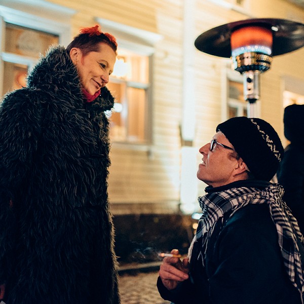 Keskustelua friikkiydestä. Kuva: Antti Pitkäjärvi